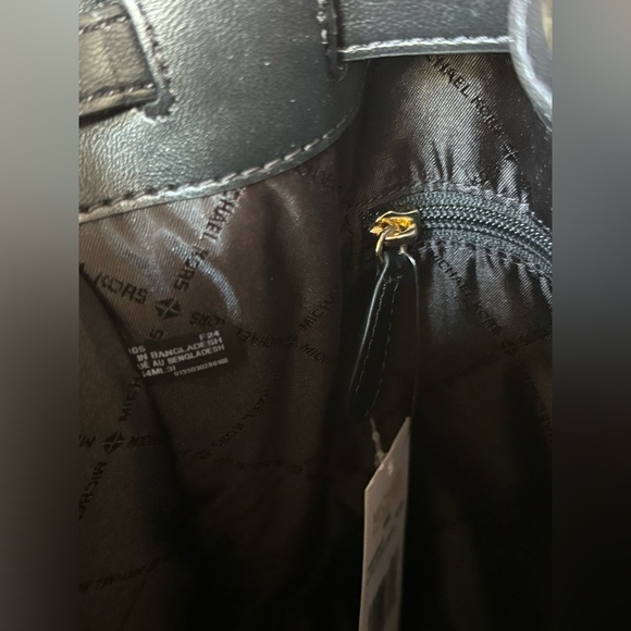 Michael Kors Mina Large Chain Shoulder Pebbled Leather Bag Black/Gold - Picture 11 of 15